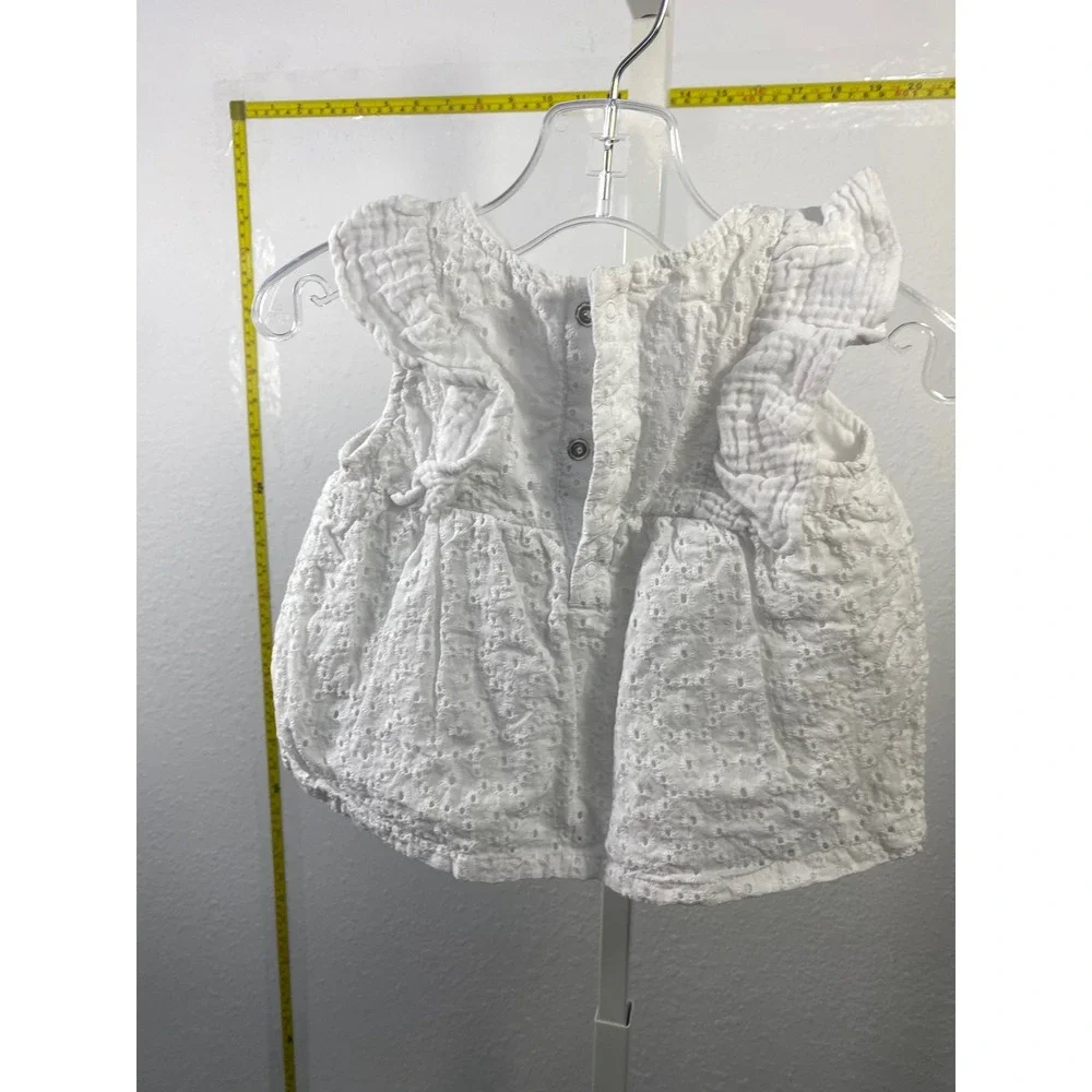 Cat‎ & Jack Baby Girl White Eyelet Flutter Sleeve Dress 12M Snap Back Floral
